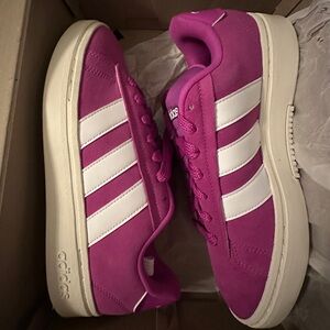 listing-status-banner